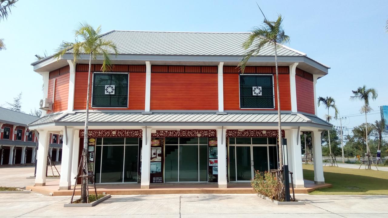 Suratthani Airport Hostel Surat Thani Exterior photo