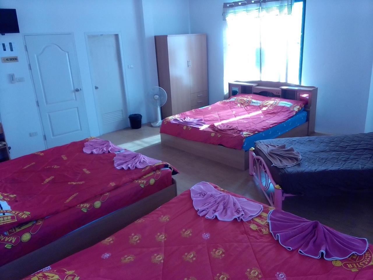 Suratthani Airport Hostel Surat Thani Exterior photo